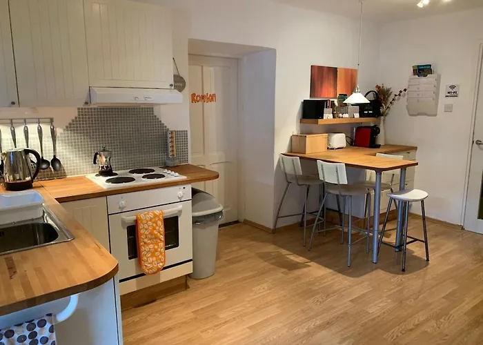 شقة Yiorgos بوويتش